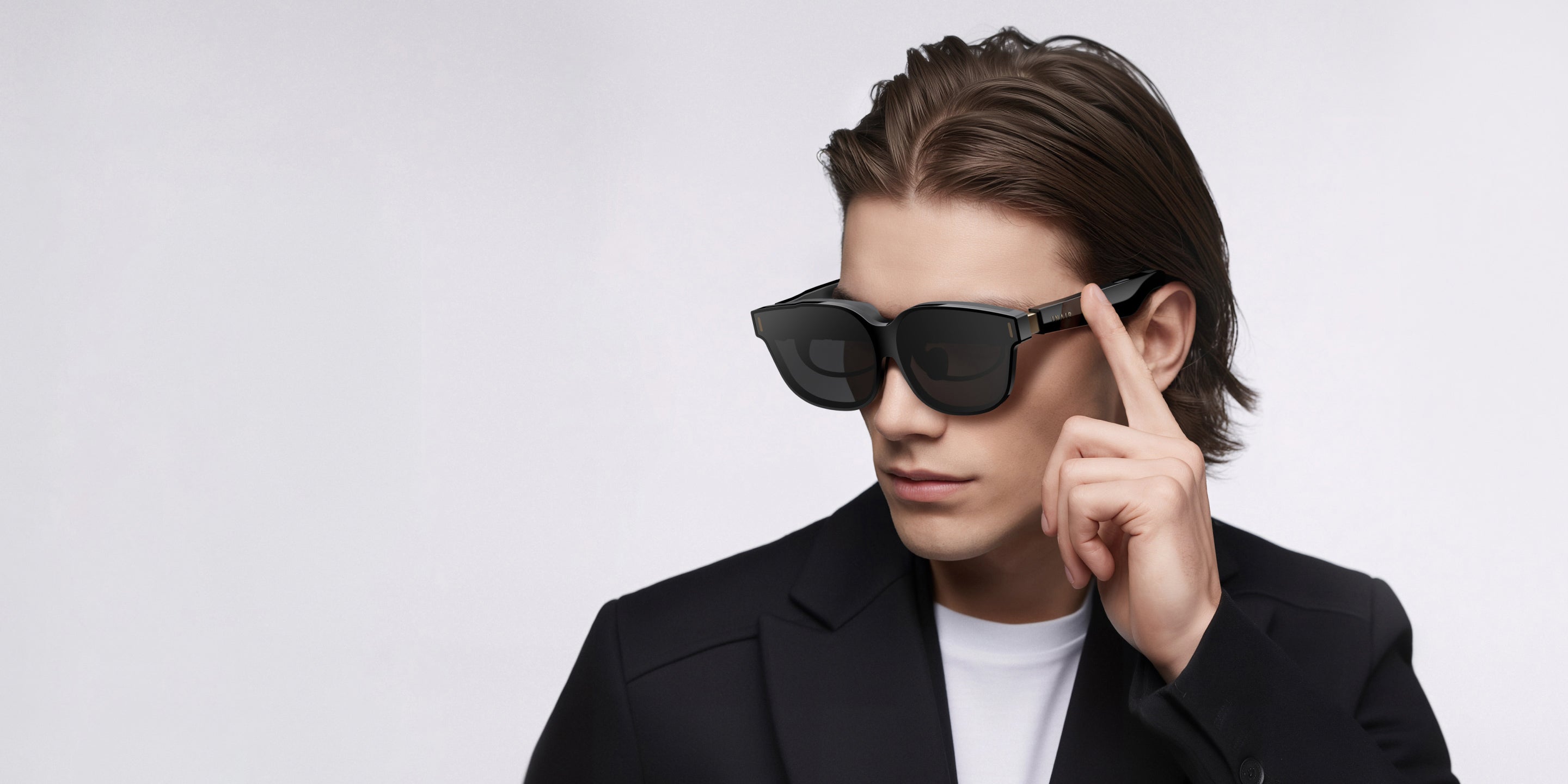 INAIR AR Glasses: Adaptive Immersion Control with Stepless Electrochromic Technology